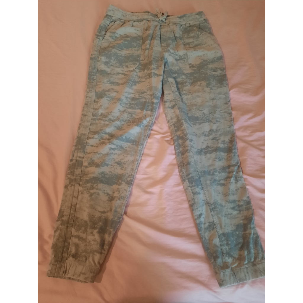 Women's Athleta Green & White Camo Track Pants & Joggers L